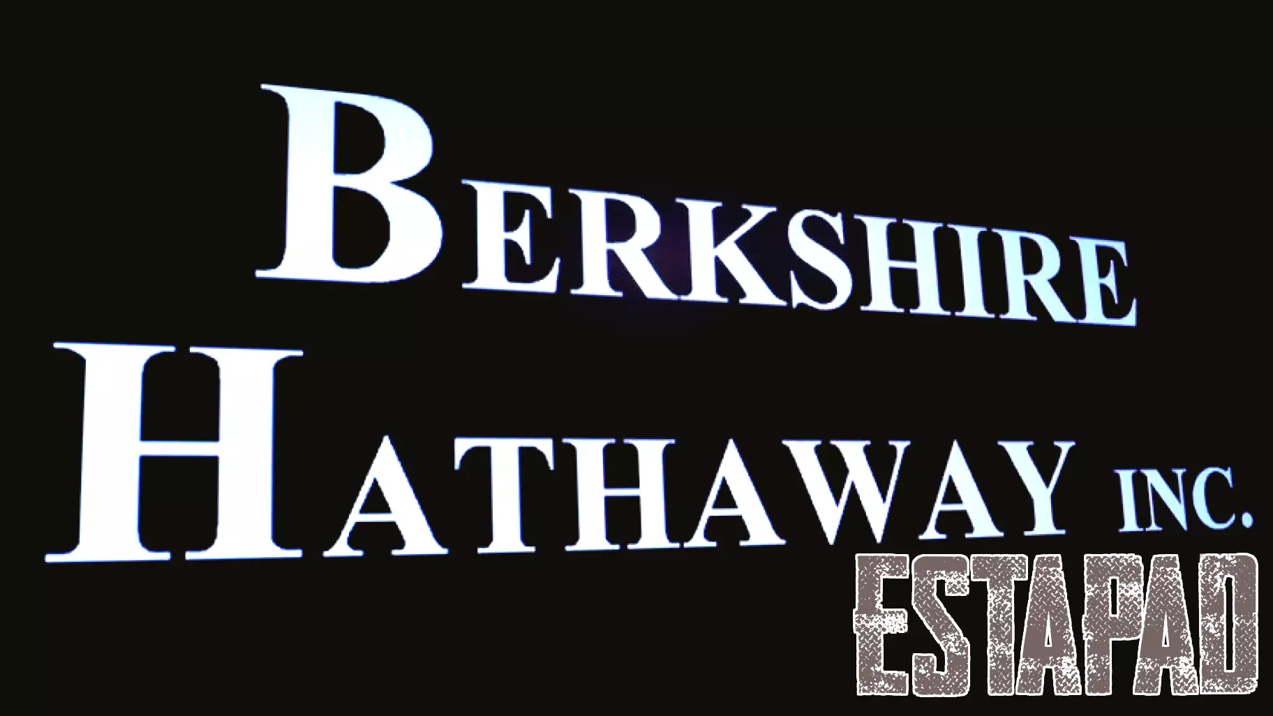 Buffett's Berkshire Aggressively Buys Real Estate Stocks Against the Trend: What Signal Does It Send?