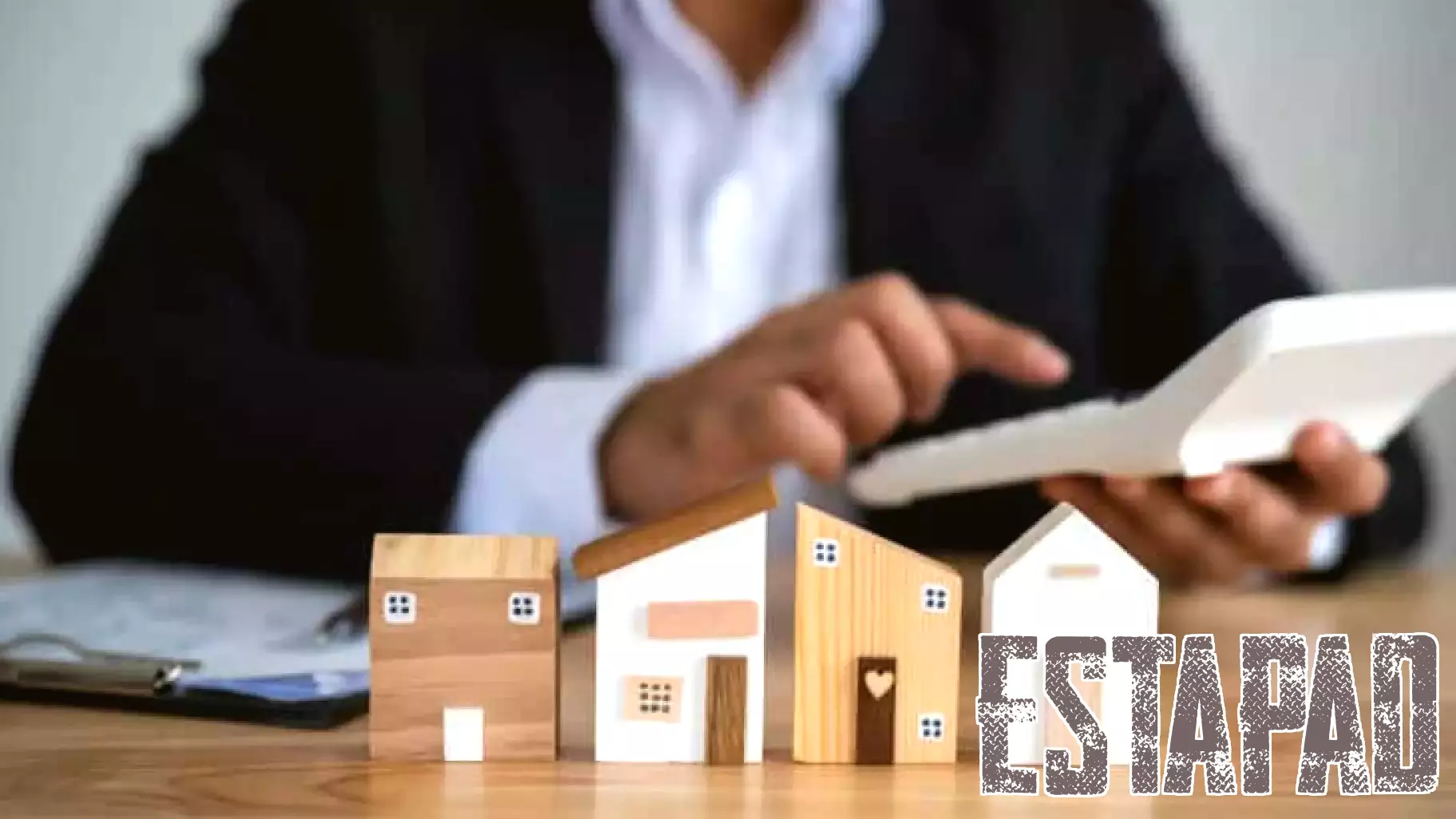 Insights on Canadian Real Estate Stocks for 2025