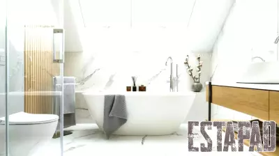 Small Bathroom Upgrades That Impress Homebuyers