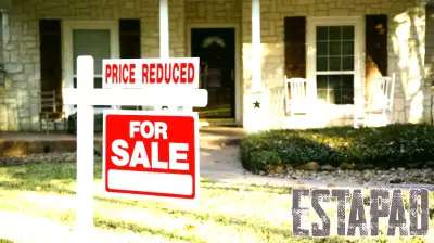 Surge in Home Price Reductions Marks Slow Start to Spring Buying Season
