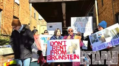 Tenants rally at Sunnyside building to demand repairs from Bronstein real estate firm